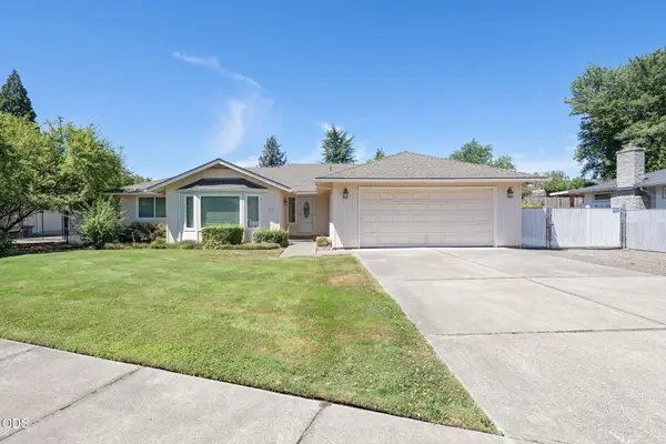 570 Maaike Drive, Medford, OR 97504