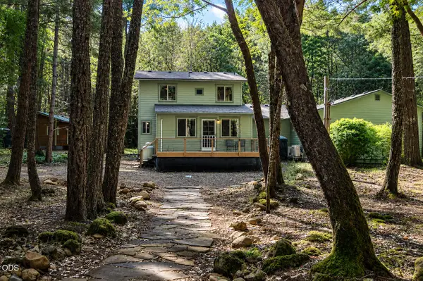 8843 Deer Creek Road, Selma, OR 97538