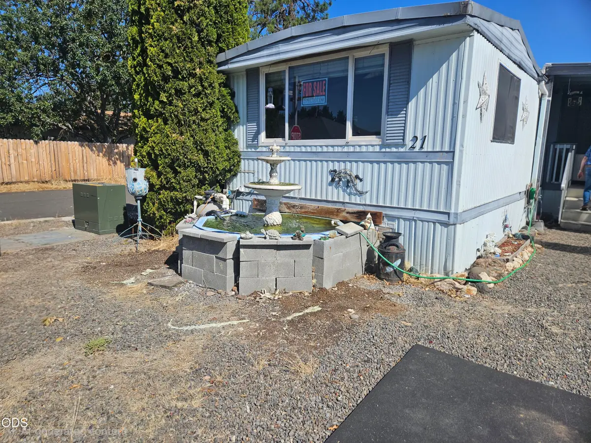 380 W Gregory Road #UNIT 21, Central Point, OR 97502 - #1