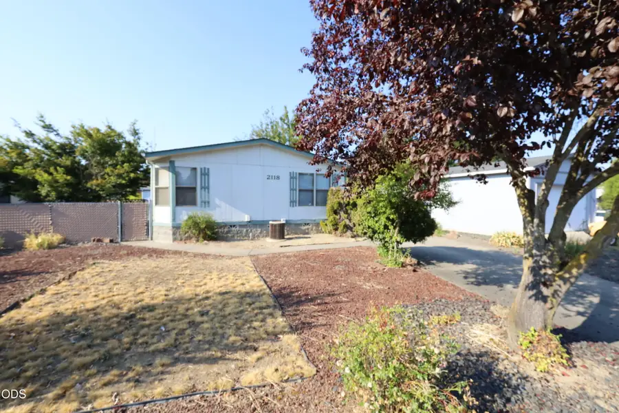 2118 SW Shane Way, Grants Pass, OR 97527 - #2