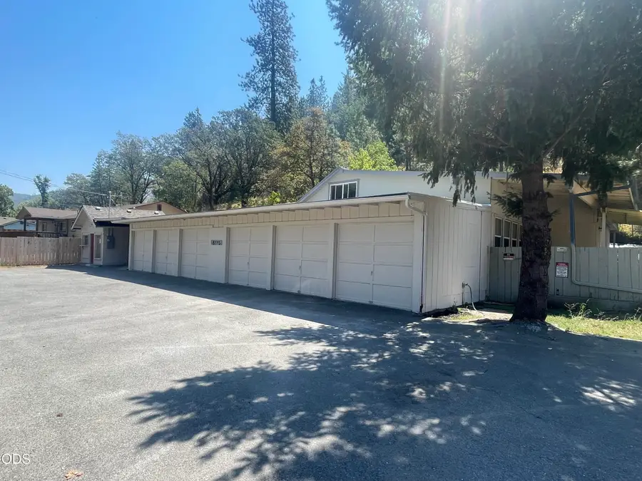 8775 Rogue River Highway, Grants Pass, OR 97527 - #2