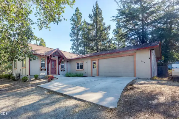 697 Jaynes Drive, Grants Pass, OR 97527