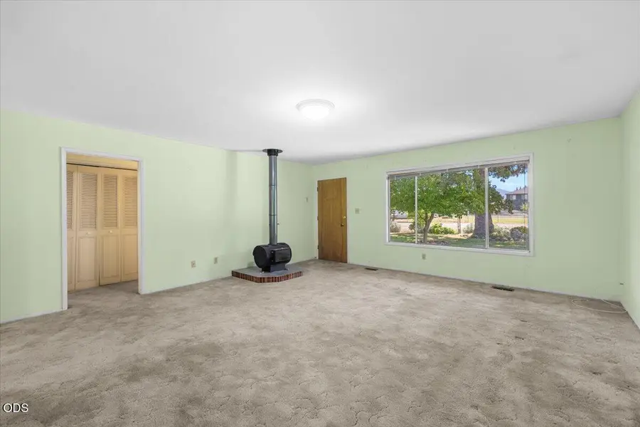 100 Jacoby Street, Gold Hill, OR 97525 - #2