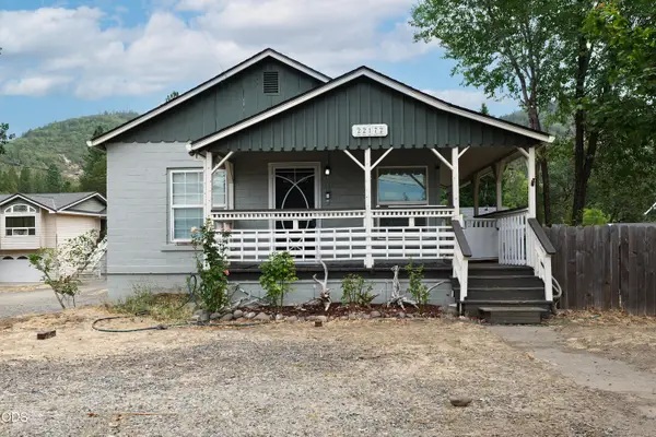 22172 Highway 62, Shady Cove, OR 97539