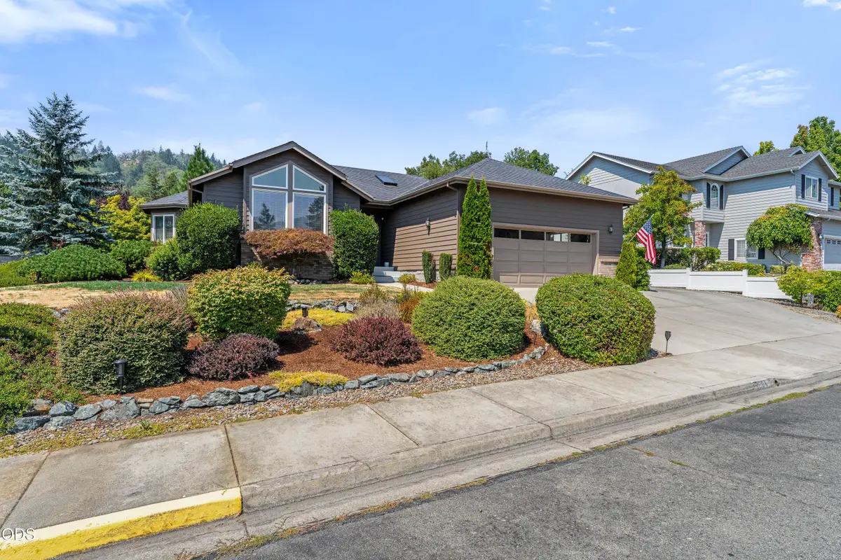 2004 NW Sarum Circle, Grants Pass, OR 97526 - #1