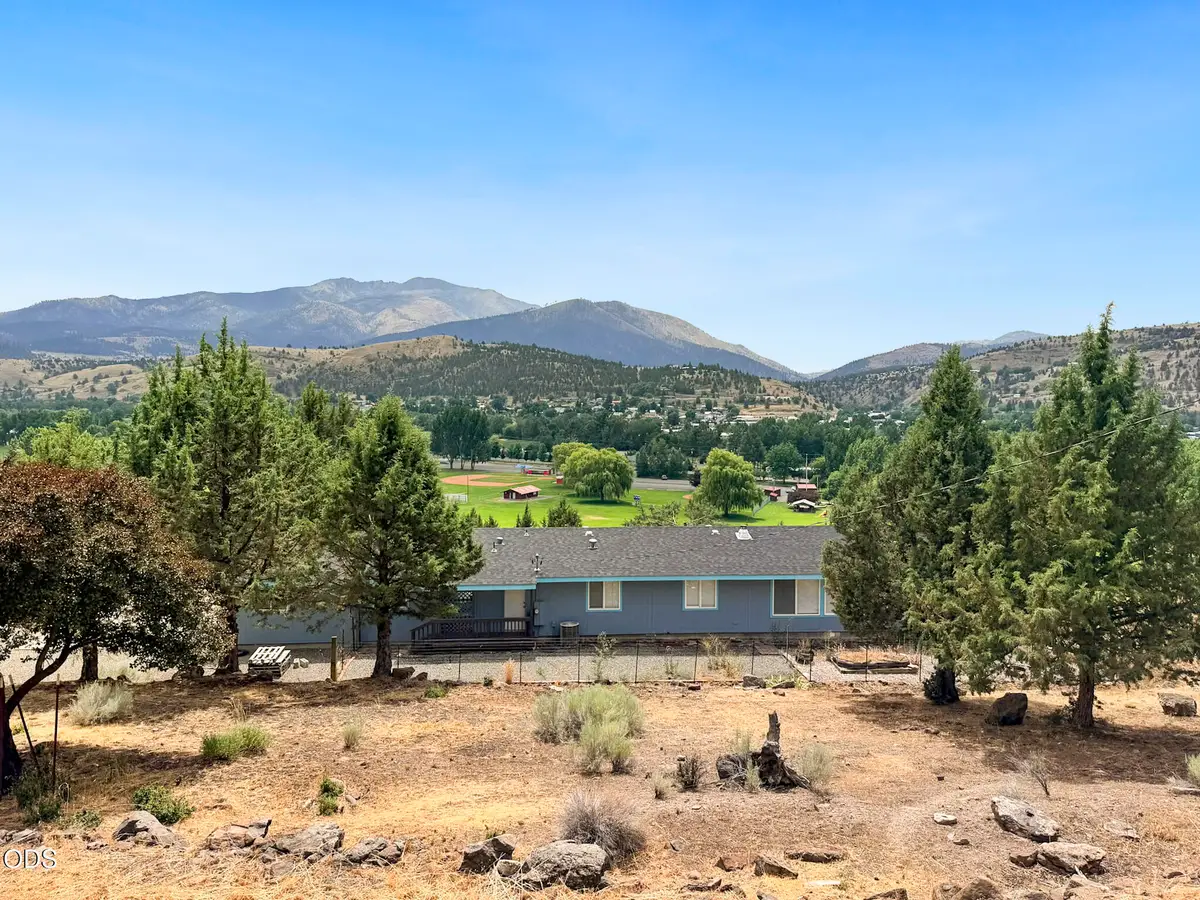 106 NE Charolais, John Day, OR 97845 - #1
