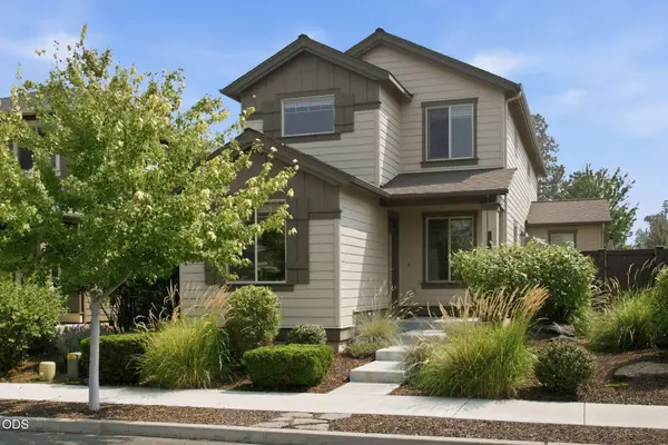 2910 SW Yew Park Lane, Redmond, OR 97756