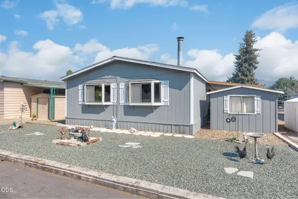 109 Waverly Drive, Grants Pass, OR 97526