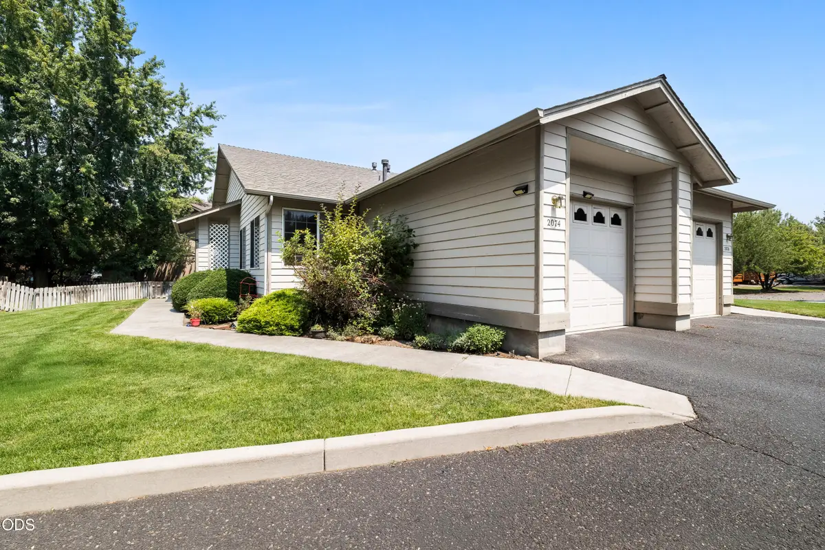 2074 NE Chanel Court, Bend, OR 97701 - #1