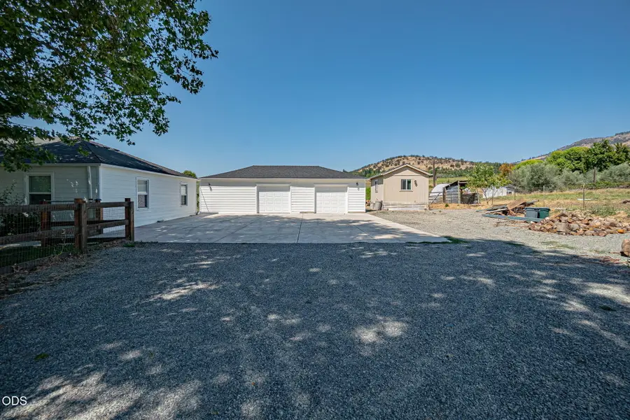 4785 Fern Valley Road, Medford, OR 97504 - #3