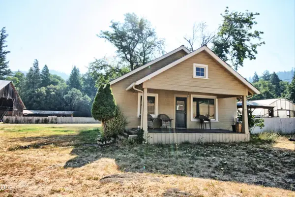 7763 Thompson Creek Road, Applegate, OR 97530