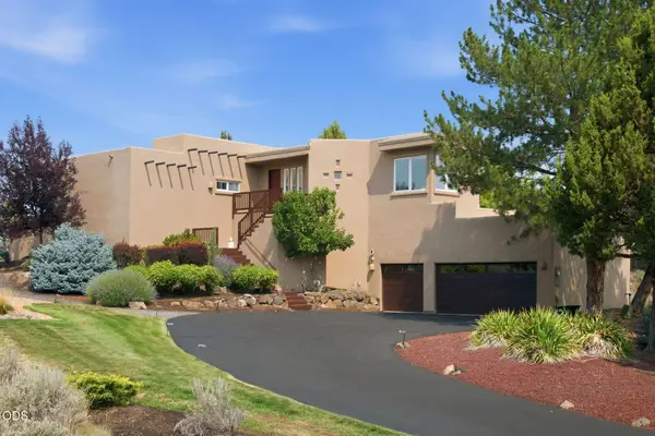 61345 Mountain Breezes Court, Bend, OR 97702