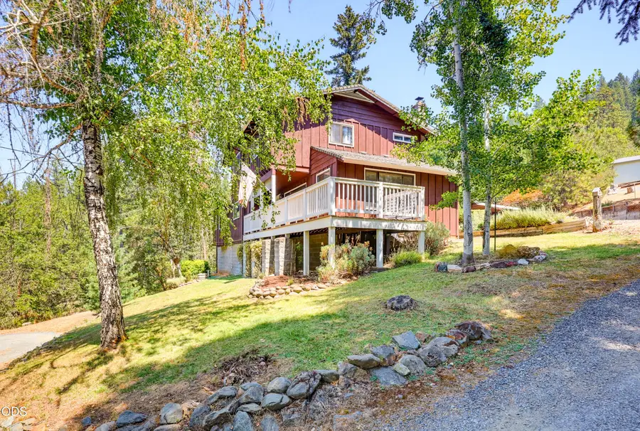 509 Manzanita Drive, Rogue River, OR 97537 - #2
