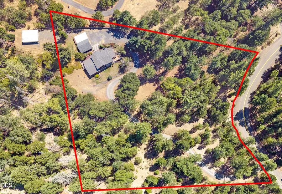 509 Manzanita Drive, Rogue River, OR 97537 - #3