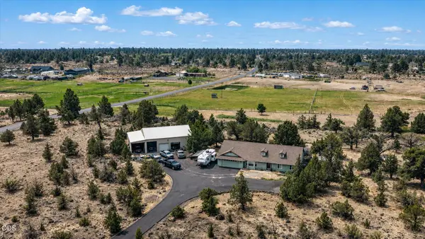 118 SW Bent Loop, Powell Butte, OR 97753