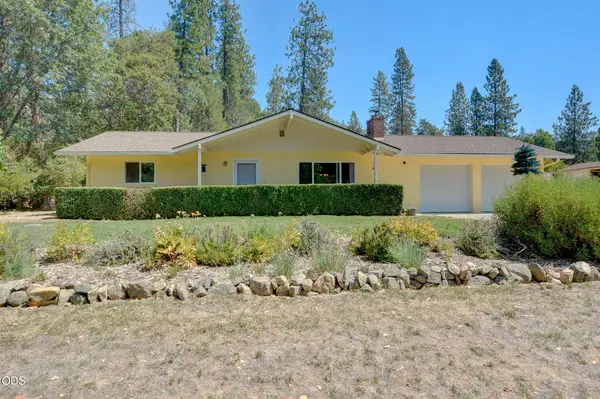 2141 Foots Creek Left Fork Road, Gold Hill, OR 97525