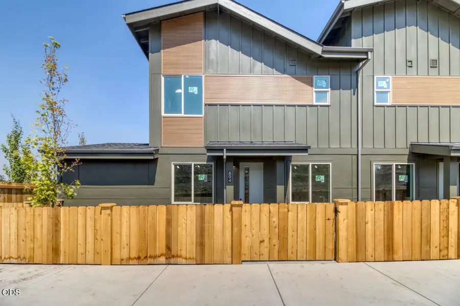 896 SE Aquila Drive, Madras, OR 97741 - #2