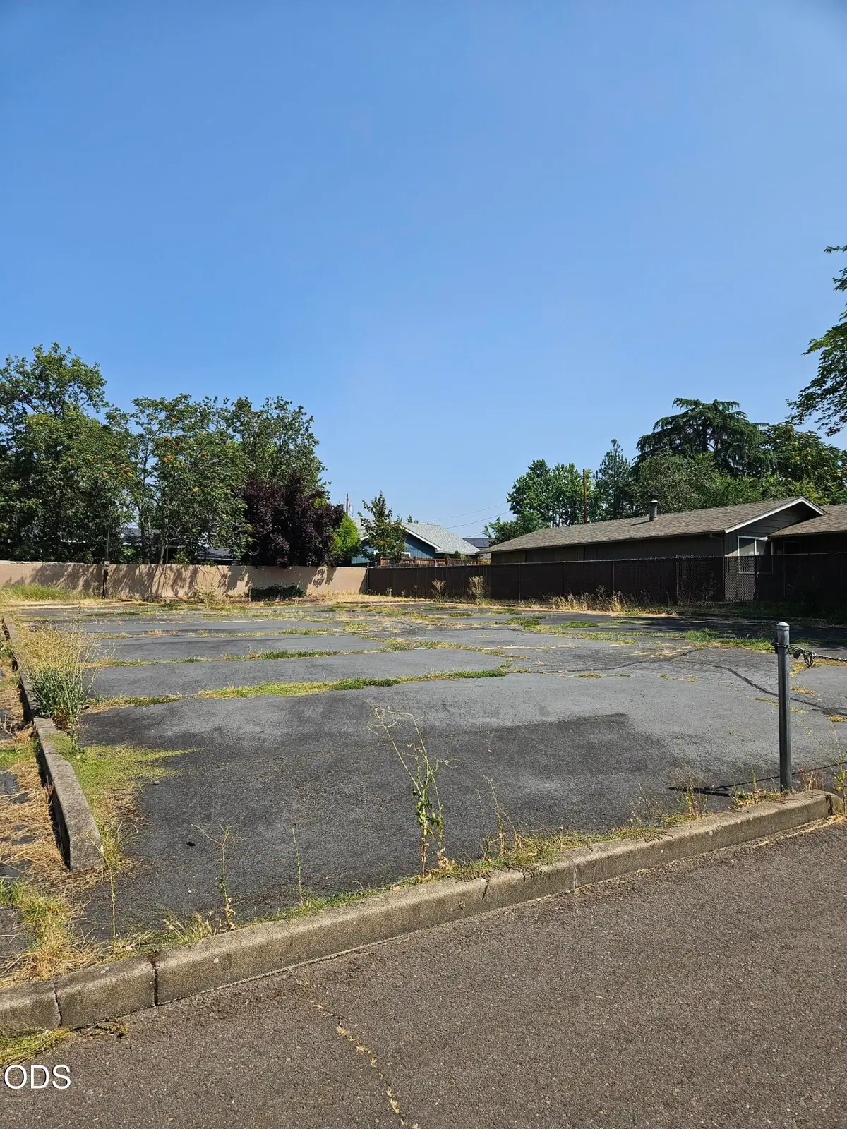 Way Way #6300, Medford, OR 97504 - #1