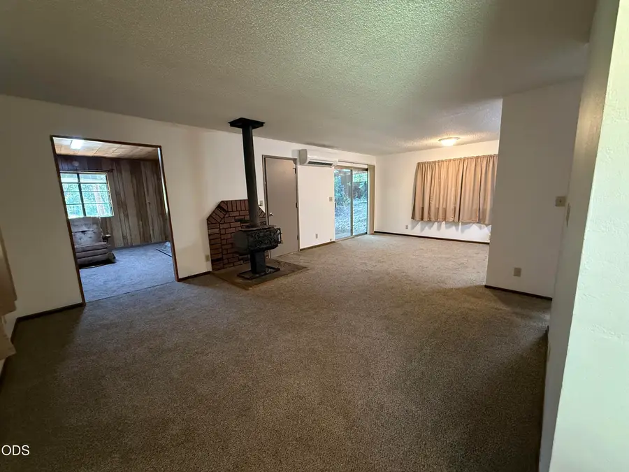 461 Fir Drive, Cave Junction, OR 97523 - #3