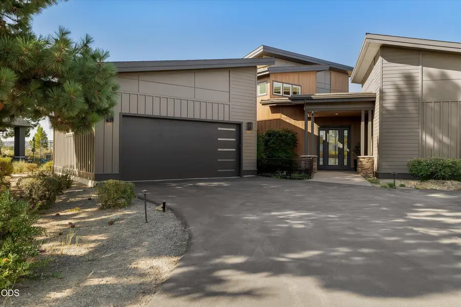 61649 Hosmer Lake Drive, Bend, OR 97702 - #3