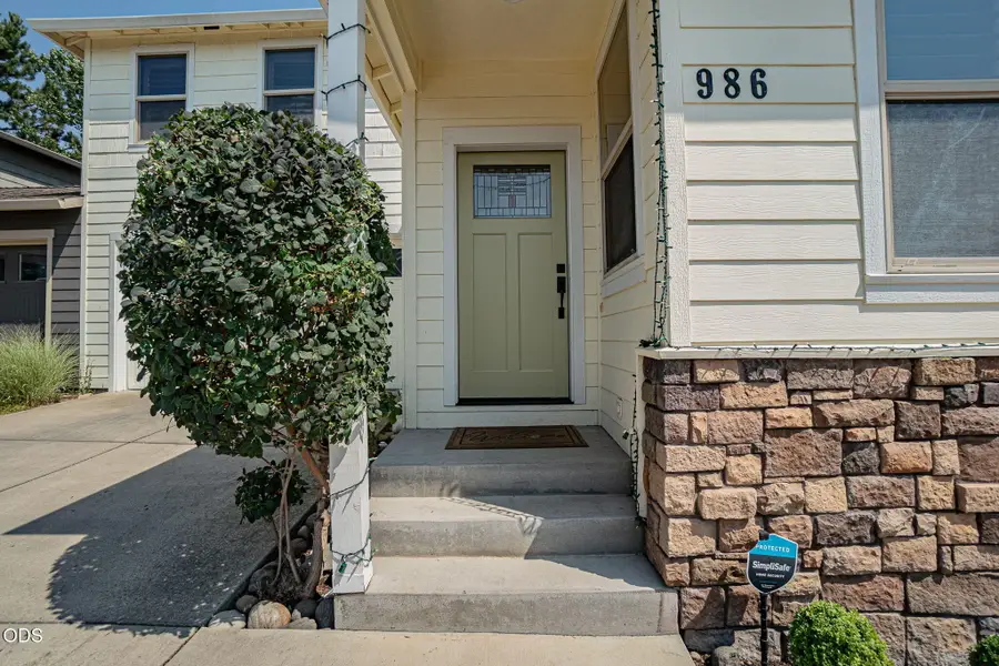 986 Stoneridge Avenue, Ashland, OR 97520 - #2