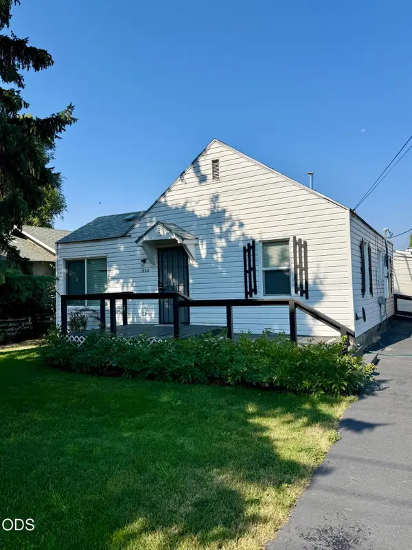 1808 Summers Lane, Klamath Falls, OR 97603