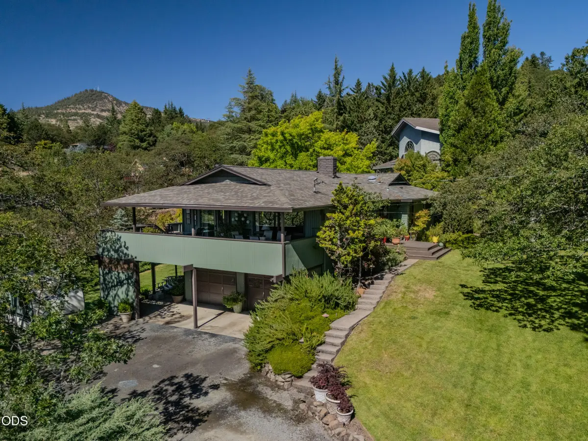 132 High Oak Drive, Medford, OR 97504 - #1