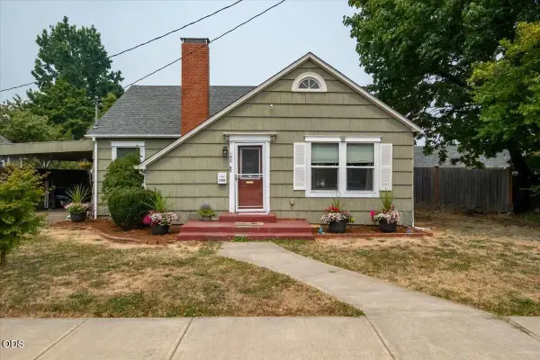 152 Clay Street E, Monmouth, OR 97361