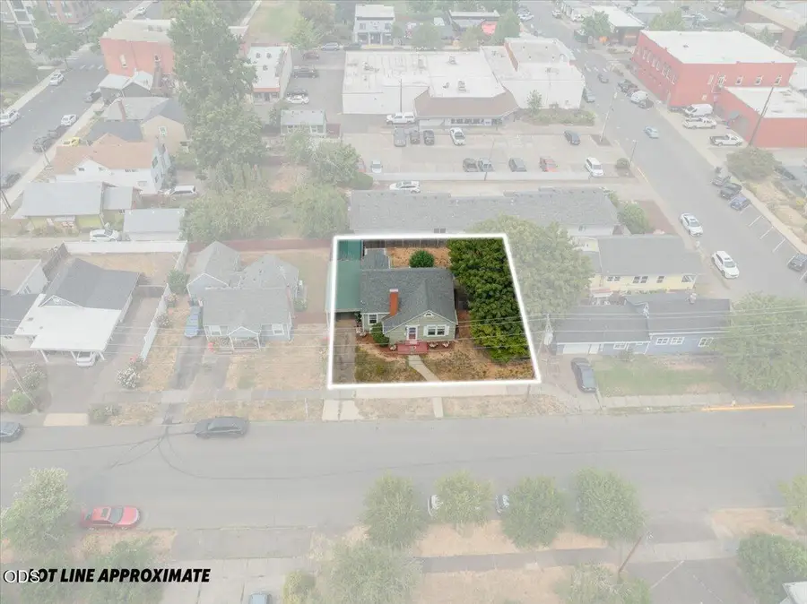 152 Clay Street E, Monmouth, OR 97361 - #3