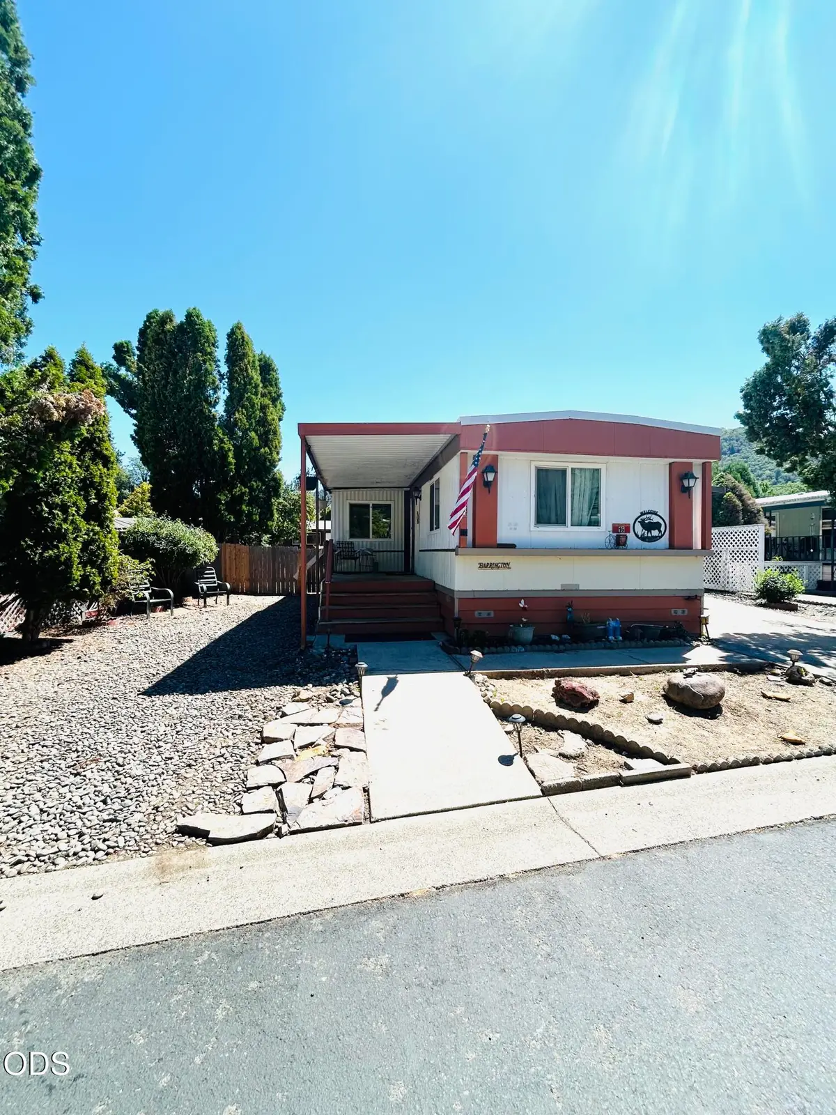 515 E Main Street, Rogue River, OR 97537 - #1