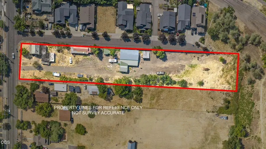 219 N Mountain Avenue, Ashland, OR 97520 - #3