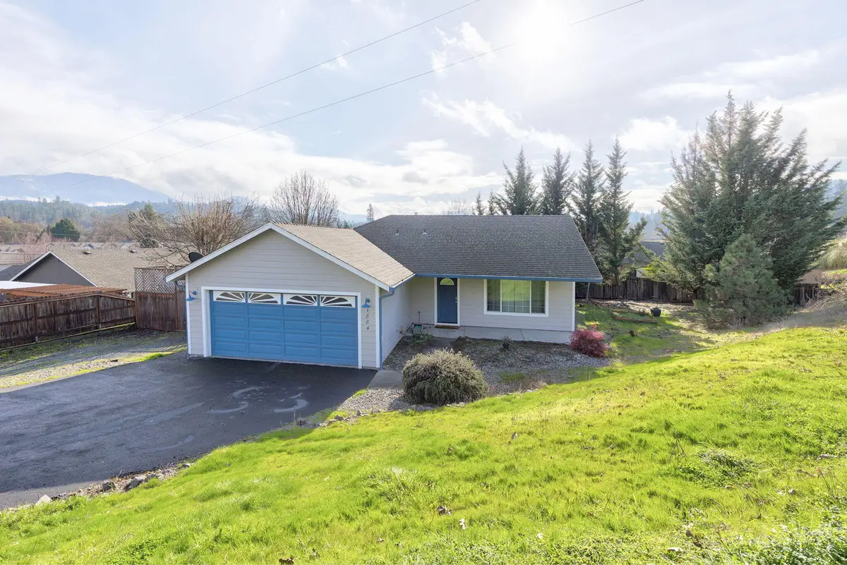 1884 SW Allen Creek Road, Grants Pass, OR 97527 - #1