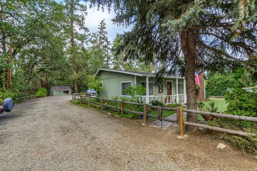 28 Galls Creek Road, Gold Hill, OR 97525 - #3