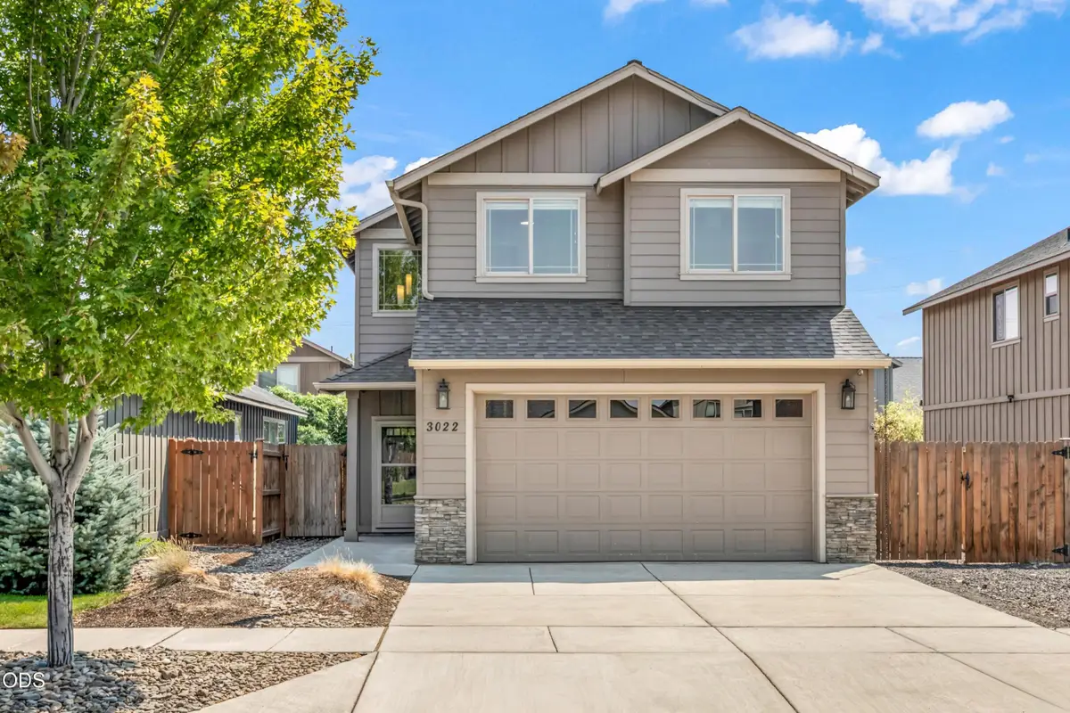 3022 NW Boxelder Avenue, Redmond, OR 97756 - #1