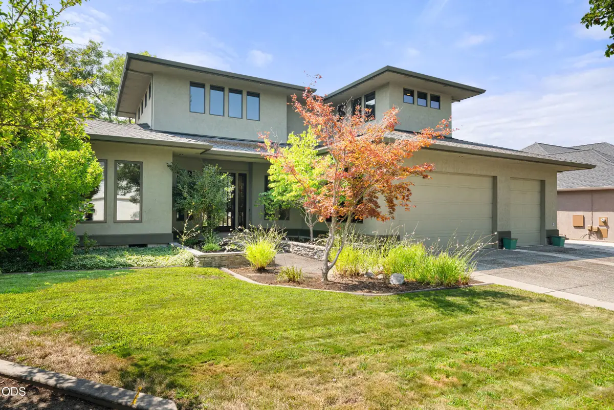 938 St Andrews Way, Eagle Point, OR 97524 - #1