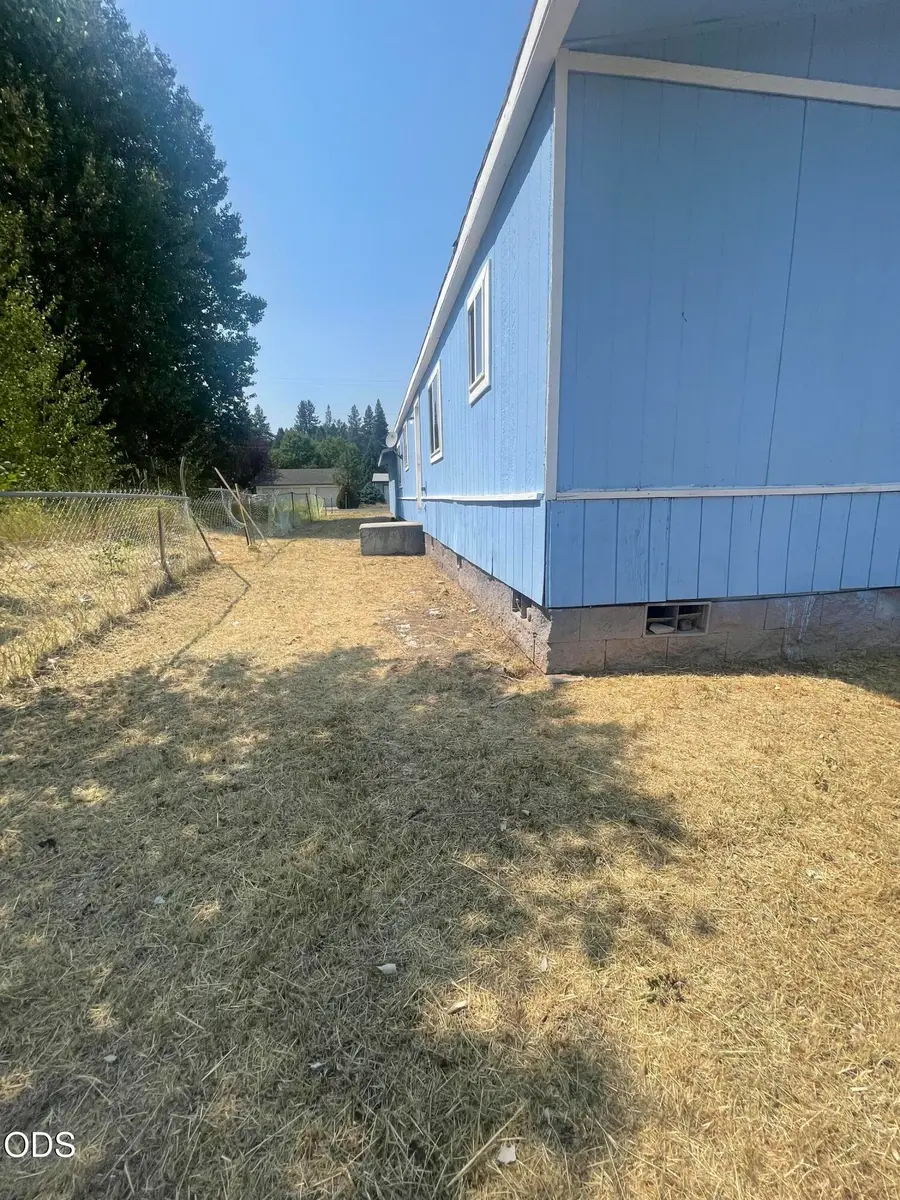 315 N Baker Avenue, Chiloquin, OR 97624 - #3