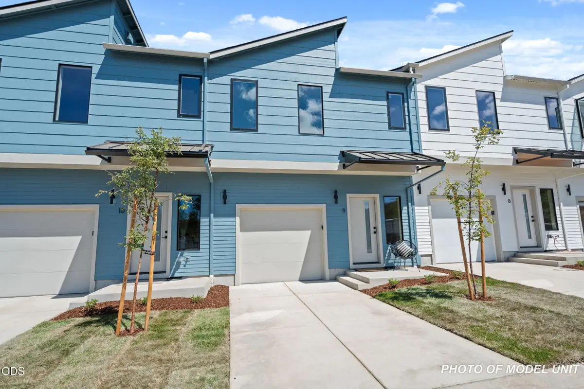 2032 Sunset Drive #7, Medford, OR 97501 - #1