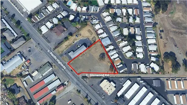 3459 S Pacific Highway, Phoenix, OR 97535