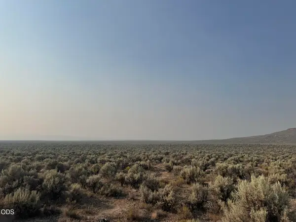 600 No Situs Lot 600 Highway #600, Christmas Valley, OR 97641