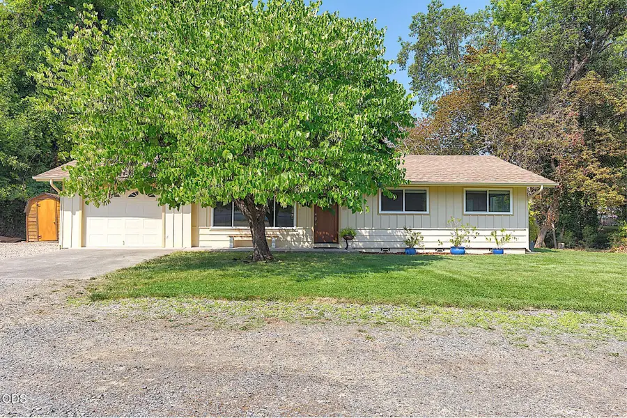 1744 Overland Drive, Grants Pass, OR 97527 - #3