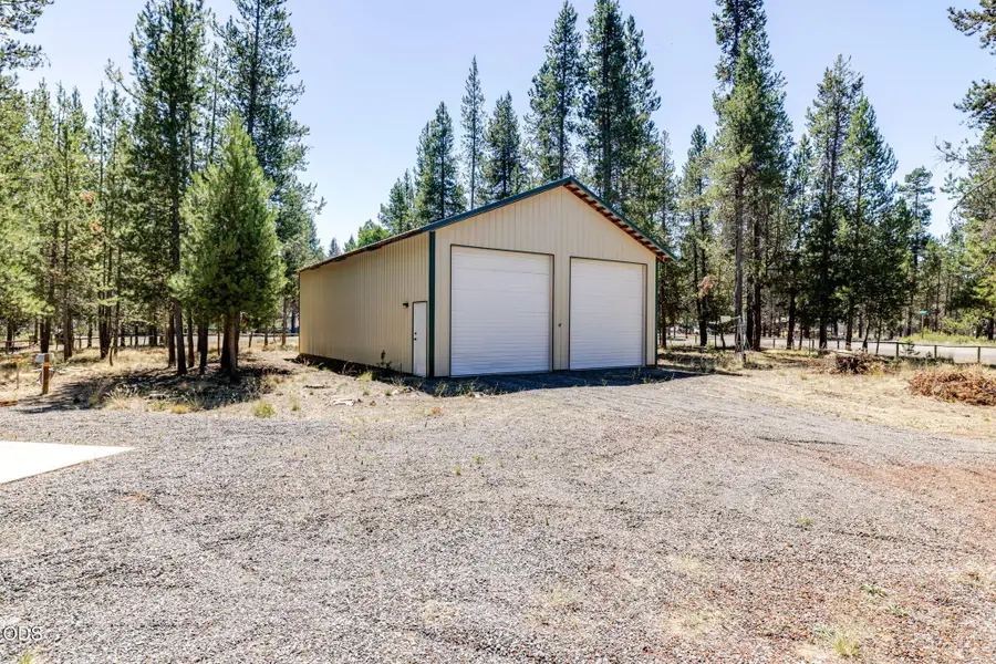 53316 Holtzclaw Road, La Pine, OR 97739 - #2