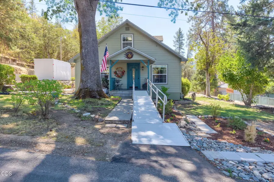 340 7th Street, Rogue River, OR 97537 - #3