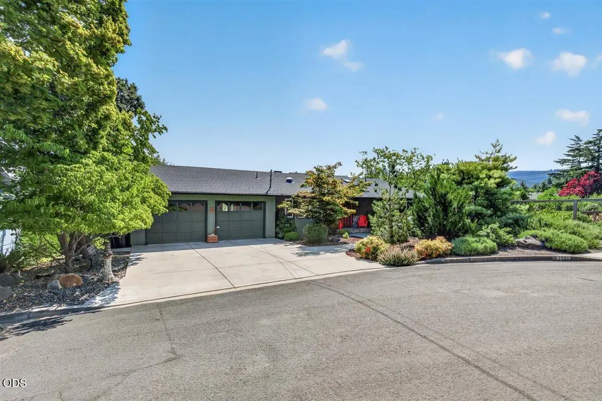 676 Cherry Lane, Ashland, OR 97520 - #1