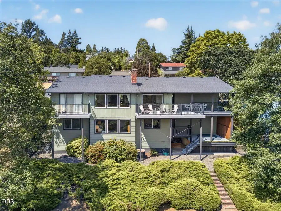 676 Cherry Lane, Ashland, OR 97520 - #3