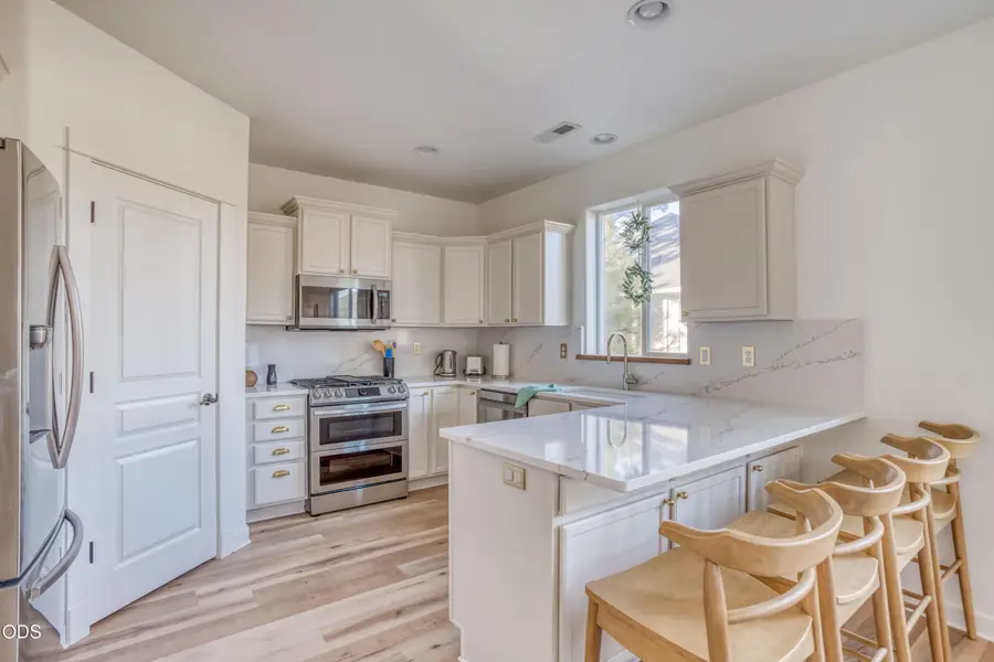 19658 Harvard Place, Bend, OR 97702 - #2