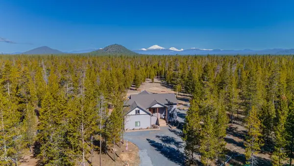 16780 Sun Country Drive, Bend, OR 97707
