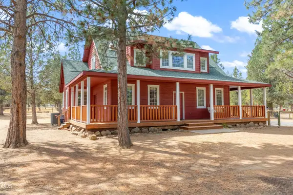 70125 Mustang Drive, Sisters, OR 97759