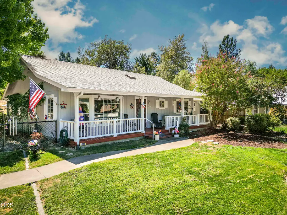 2200 Mayfield Drive, Grants Pass, OR 97527 - #1