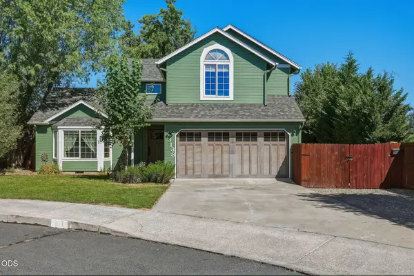 3138 NE Richmond Court, Bend, OR 97701