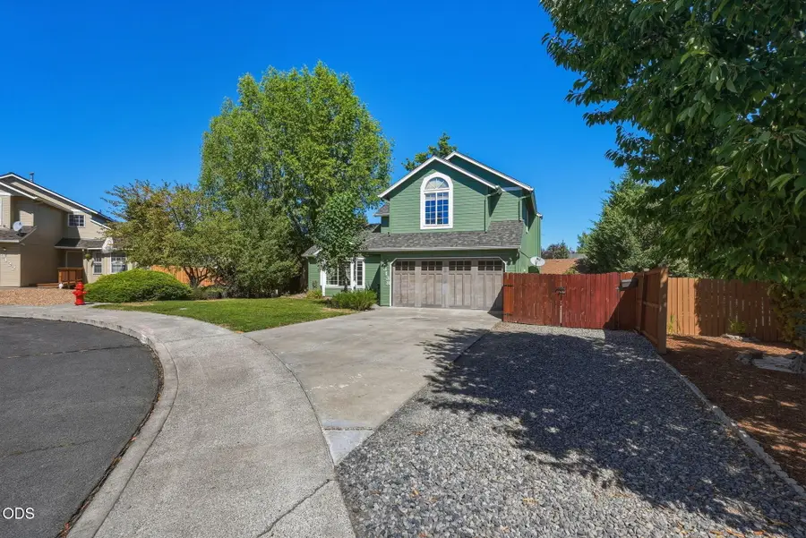 3138 NE Richmond Court, Bend, OR 97701 - #2